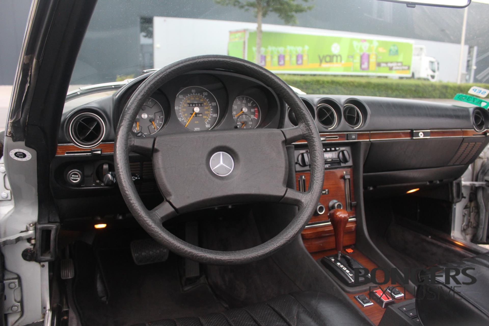35083065-43.jpg